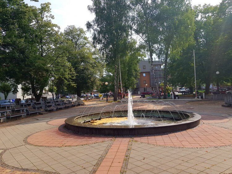 Z ihriska je dnes Hýrošov park. Pripomíname si narodenie Štefana Nikolaja Hýroša